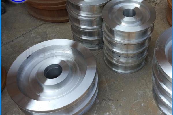 过跨车车轮锻造件