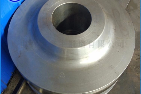 CL60车轮锻造件